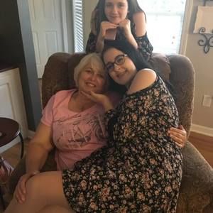 Meet your Posher, Portia